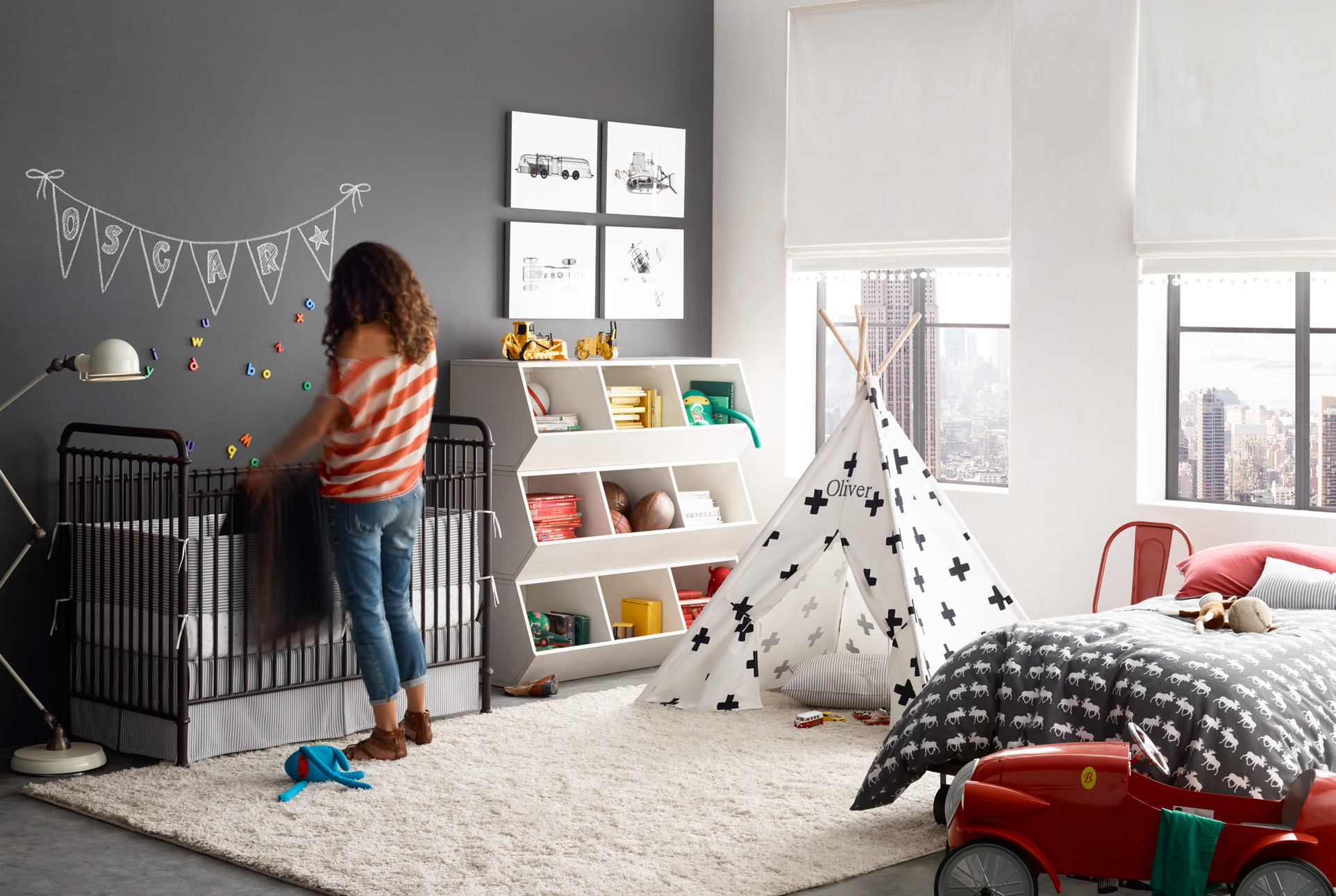 Interior-design-tips-ideas-to-decorate-your-childs-bedroom-_1